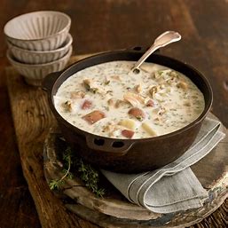 Bowl of New England clam chowder